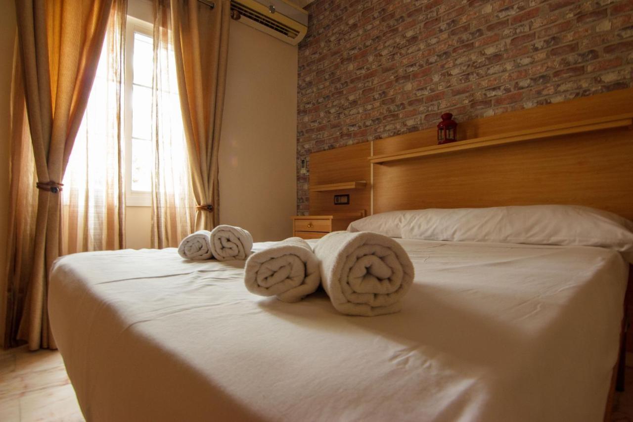 Rentalsevilla Centrico Apartamento Junto Al Guadalquivir Con Parking Coche Mediano Екстериор снимка