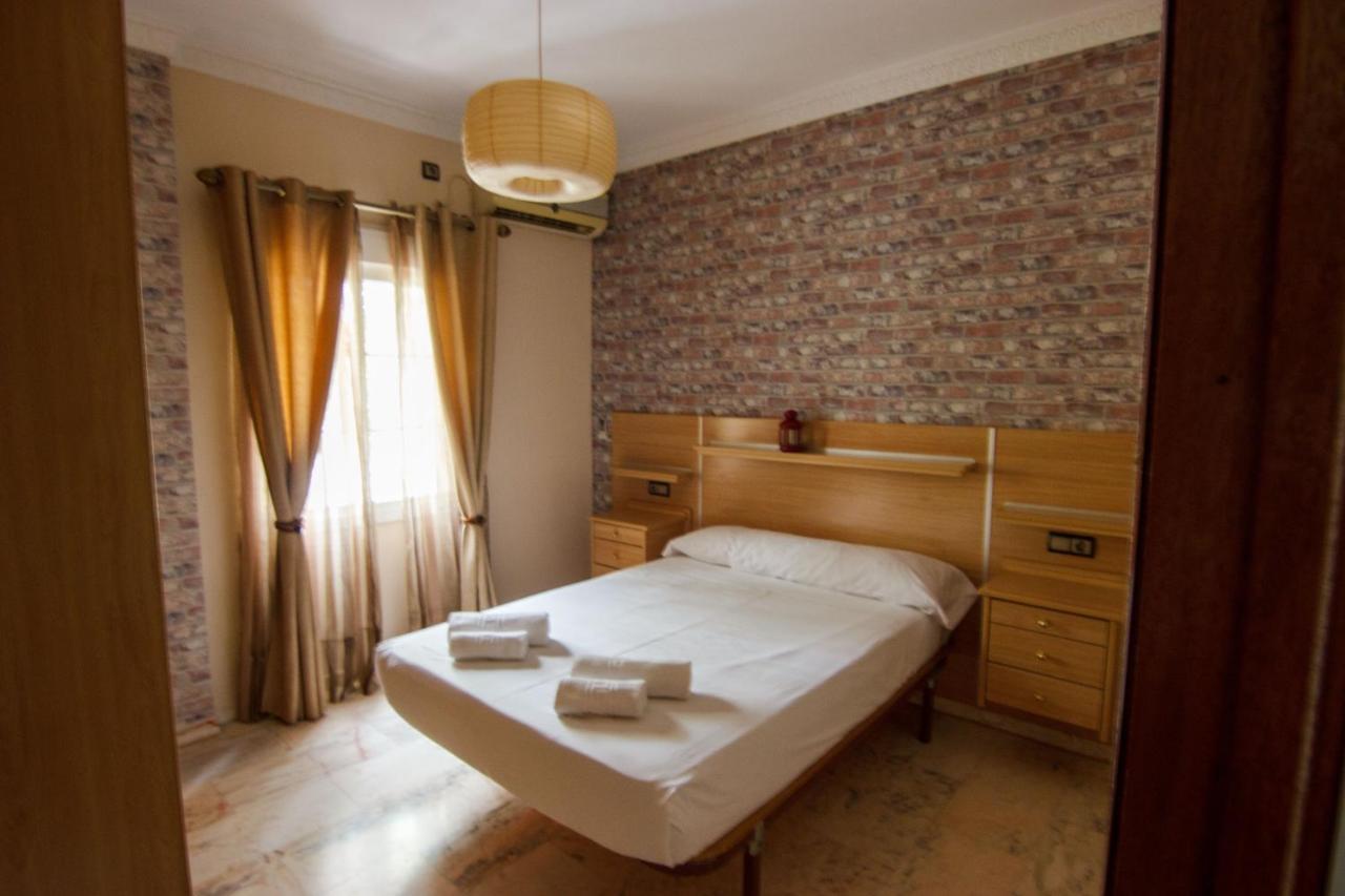 Rentalsevilla Centrico Apartamento Junto Al Guadalquivir Con Parking Coche Mediano Екстериор снимка